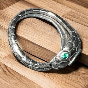 Ring- snake wrap ring. Adjustable